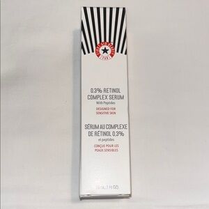 First Aid Beauty 0.3% Retinol Complex Serum - White and Red